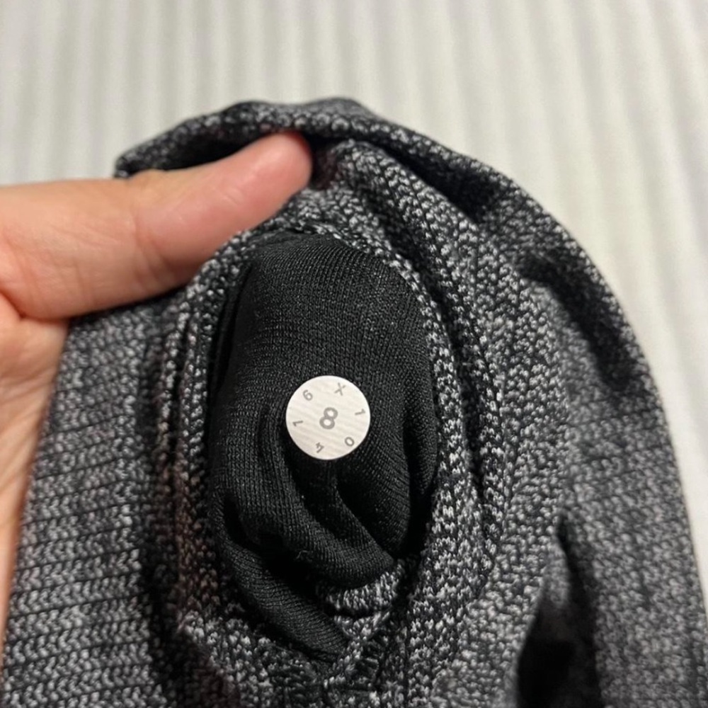 lululemon athletica Gray Leggings - Picture 3 of 3
